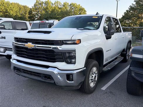 Used 2025 Chevrolet Silverado 2500 LT w/ Convenience Package AWD/4WD image 1