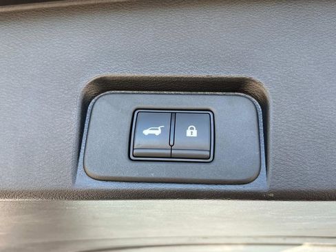 Certified 2024 Nissan Rogue SV image 10