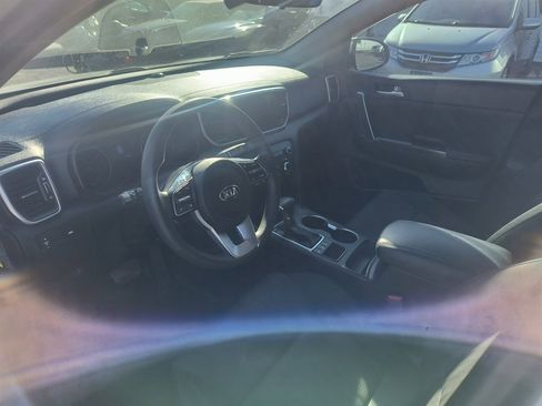 Used 2020 Kia Sportage LX image 13