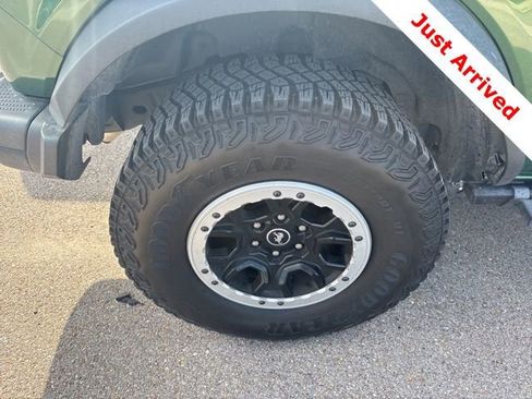 Used 2024 Ford Bronco Badlands w/ Sasquatch Package AWD/4WD image 15