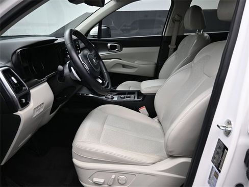 Used 2021 Kia Sorento EX image 21