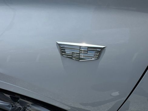 Used 2024 Cadillac XT6 Premium Luxury FWD image 41