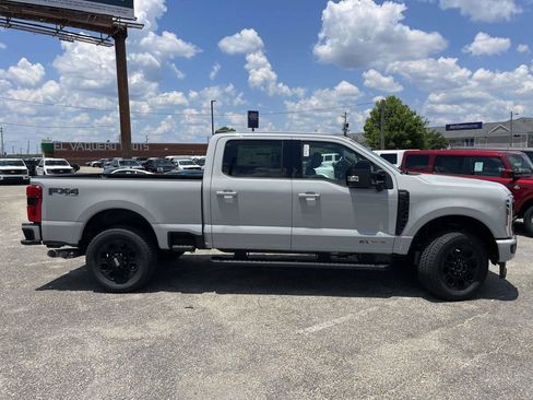 New 2026 Ford F250 Lariat w/ Black Appearance Package AWD/4WD image 2