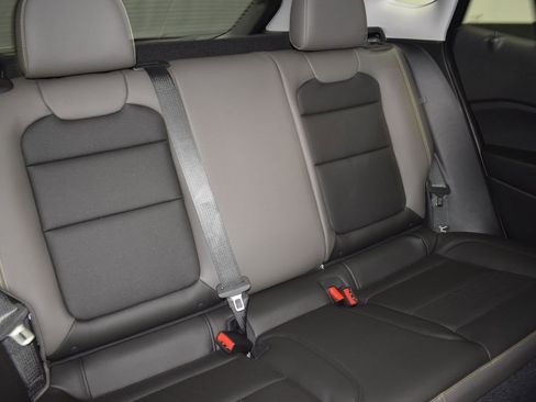 New 2026 Chevrolet Trax ACTIV w/ Sunroof Package image 28