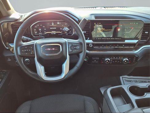 Used 2023 GMC Sierra 1500 SLE image 4