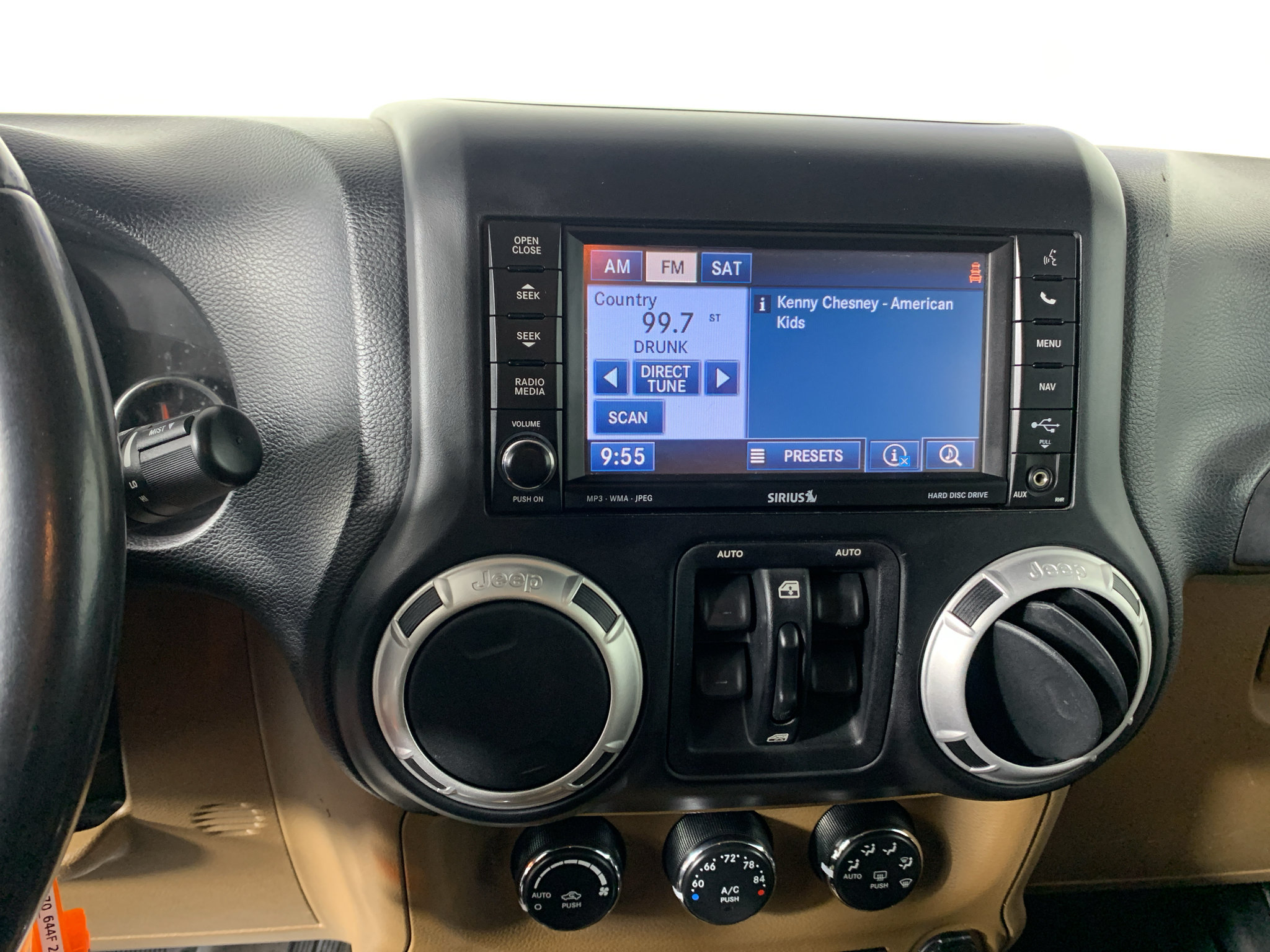 Used 2012 Jeep Wrangler Unlimited Sahara w/ Mopar Chrome Edition Group AWD/4WD image 23