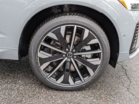 New 2026 Volvo XC60 T8 Ultra AWD/4WD image 11