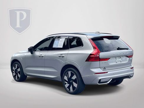 Used 2023 Volvo XC60 T8 Plus w/ Climate Package AWD/4WD image 6