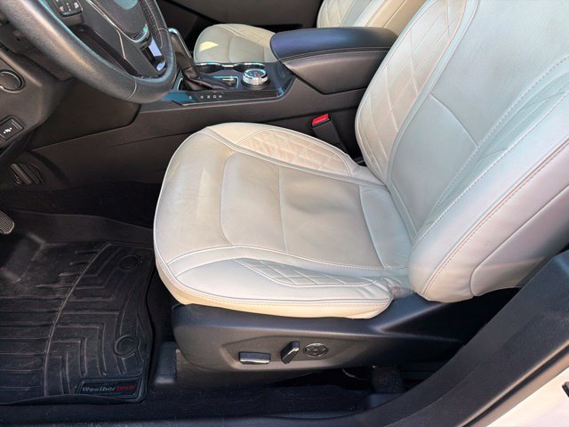 Used 2018 Ford Explorer Platinum AWD/4WD image 4