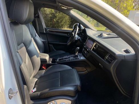Used 2020 Porsche Macan S AWD/4WD image 36