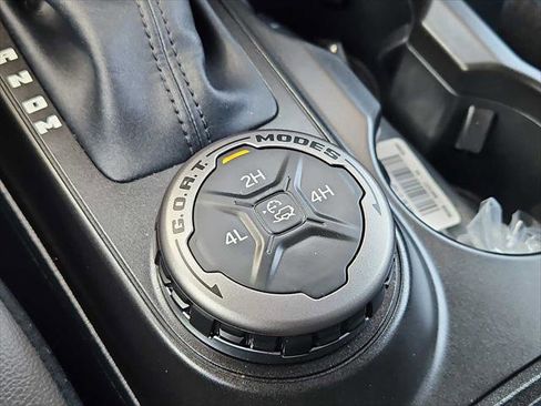 Used 2022 Ford Bronco Outer Banks AWD/4WD image 19