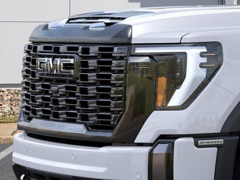 New 2026 GMC Sierra 2500 Denali Ultimate AWD/4WD image 34