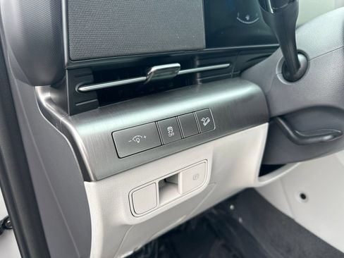 Used 2025 Hyundai Kona SEL AWD/4WD image 13