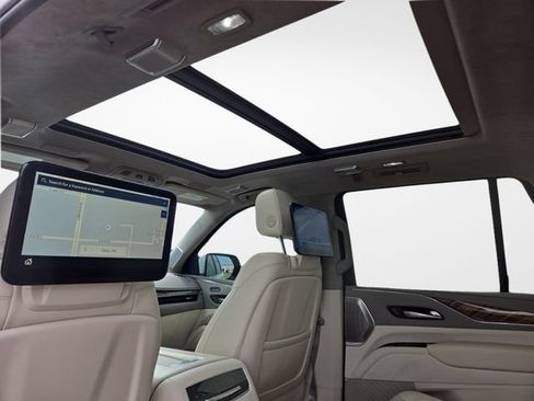 Used 2021 Cadillac Escalade Premium Luxury Platinum AWD/4WD image 15