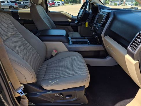 Used 2018 Ford F150 XLT w/ Equipment Group 302A Luxury AWD/4WD image 34