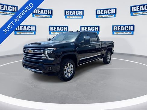 New 2026 Chevrolet Silverado 2500 High Country w/ High Country Premium Package AWD/4WD image 4