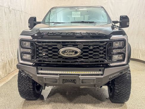 New 2026 Ford F250 Lariat w/ Black Appearance Package AWD/4WD image 4