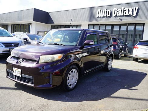 Used 2011 Scion xB FWD image 4