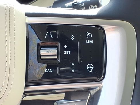New 2026 Land Rover Range Rover Long Wheelbase SE AWD/4WD image 15