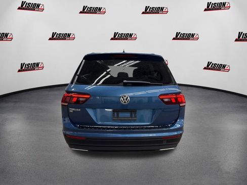 Used 2020 Volkswagen Tiguan SE w/ Panoramic Sunroof Package image 6