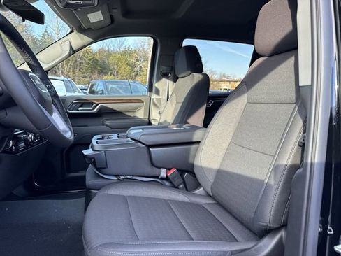 New 2026 GMC Sierra 1500 Elevation image 11