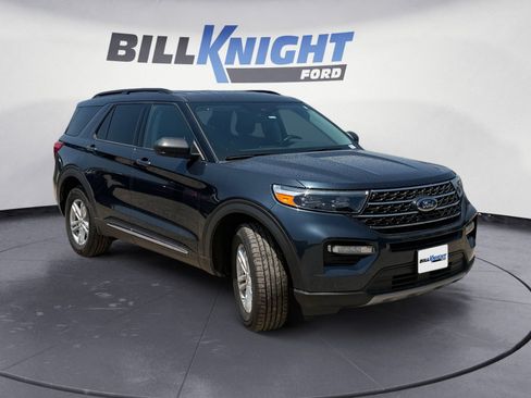 Used 2023 Ford Explorer XLT w/ Equipment Group 202A AWD/4WD image 7