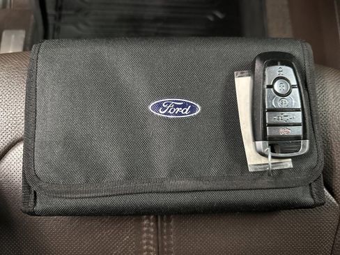 Used 2017 Ford F450 King Ranch w/ King Ranch Ultimate Package image 44