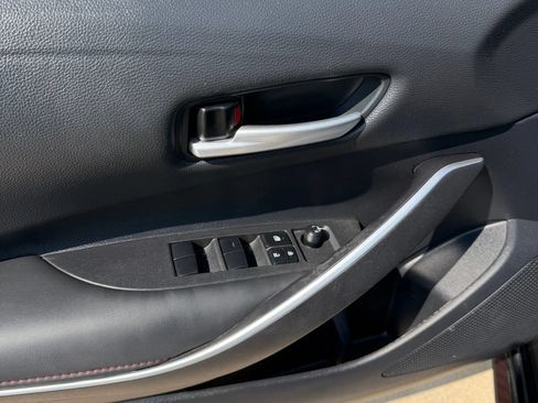 Used 2024 Toyota Corolla SE FWD image 5