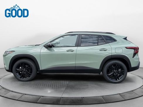 New 2026 Chevrolet Trax ACTIV FWD image 2