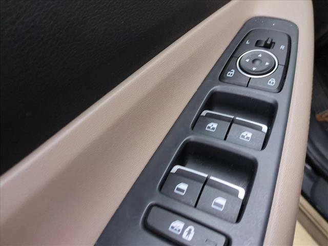 Used 2023 Hyundai Santa Fe SEL AWD/4WD image 12