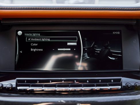 Used 2022 Rolls-Royce Cullinan Black Badge w/ Dark Exterior Package image 68