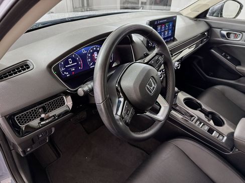 Used 2023 Honda Civic Touring image 7