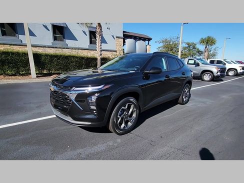 New 2026 Chevrolet Trax LT w/ Driver Confidence Package image 24