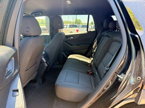 Used 2025 Chevrolet Equinox LT FWD image 12
