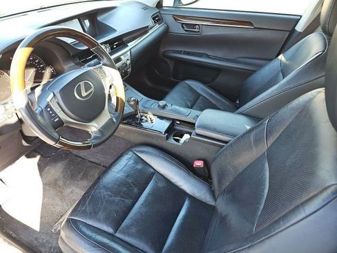 Used 2013 Lexus ES 350 w/ Luxury Pkg image 19