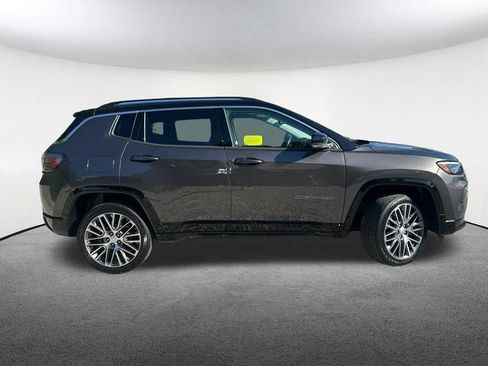 Used 2022 Jeep Compass Limited w/ Elite Group AWD/4WD image 18