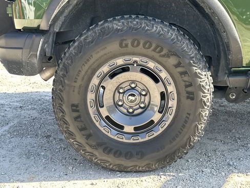 Used 2022 Ford Bronco Everglades image 18