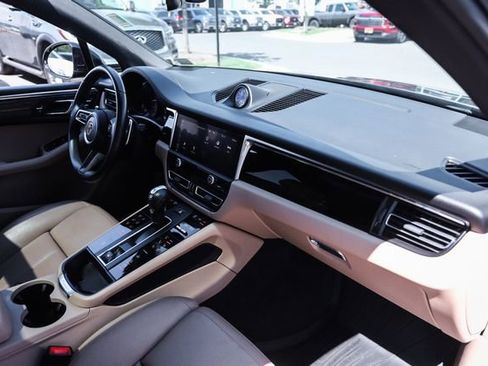 Used 2022 Porsche Macan AWD/4WD image 76