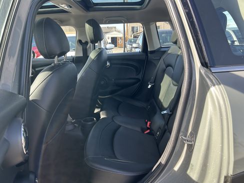Used 2016 MINI Cooper 4-Door Hardtop image 13