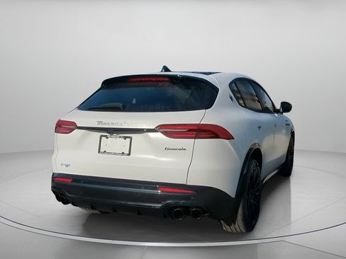 Used 2025 Maserati Grecale Modena image 26