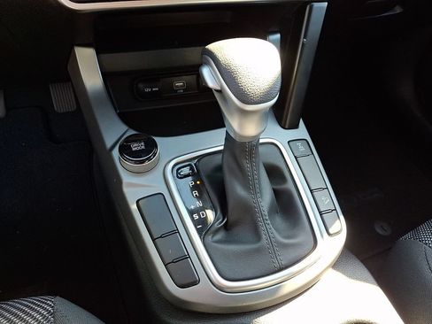 Used 2023 Kia Seltos LX AWD/4WD image 15