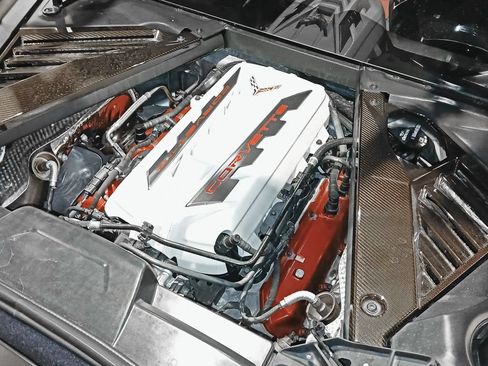 Used 2020 Chevrolet Corvette Stingray Premium Cpe w/ 3LT Preferred Equipment Group RWD image 10