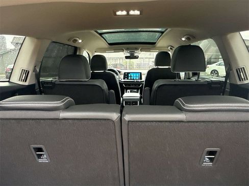 New 2026 Volkswagen Atlas SEL Premium R-Line image 26