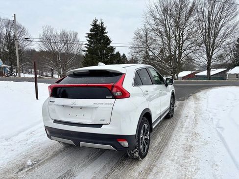 Used 2018 Mitsubishi Eclipse Cross SE image 3