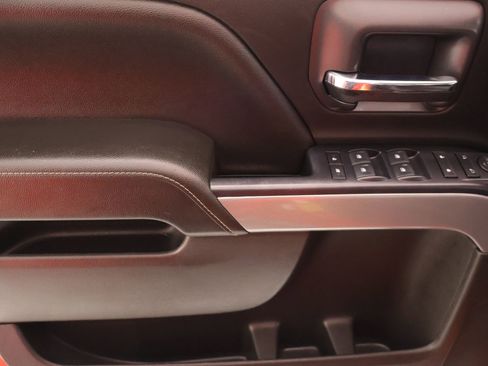 Used 2018 Chevrolet Silverado 1500 LT w/ Texas Edition image 15