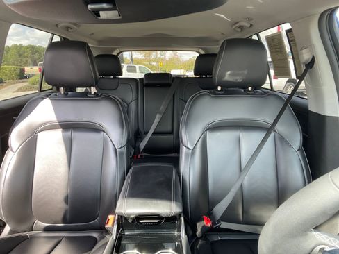 Used 2023 Jeep Grand Cherokee Limited w/ Black Appearance Package image 33