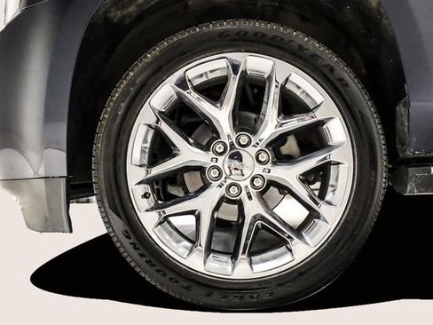 Used 2018 GMC Yukon Denali w/ Denali Ultimate Package image 9