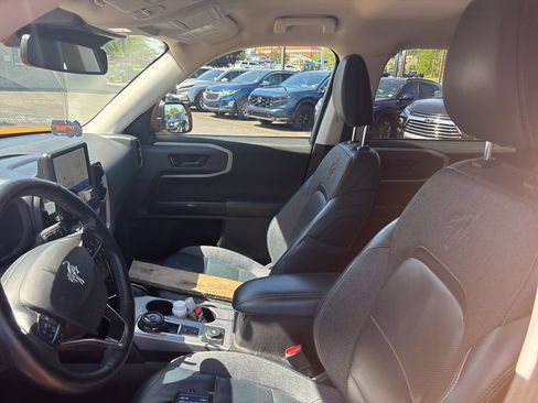 Used 2022 Ford Bronco Sport Outer Banks w/ Tech Package AWD/4WD image 9