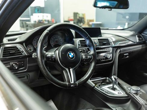 Used 2018 BMW M4 Coupe RWD image 10
