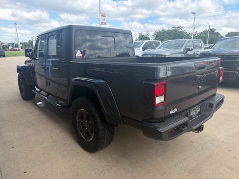 Used 2022 Jeep Gladiator Sport AWD/4WD image 4